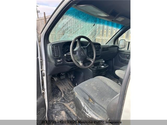 1GTGG29RX21242735 2002 GMC  photo no. 5