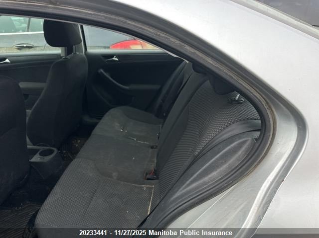 2011 Volkswagen Jetta 2.0 VIN: 3VW2K7AJ2BM388901 Lot: 20233441