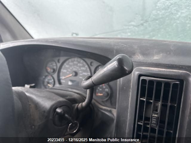 2005 Chevrolet Express 2500 Cargo Van VIN: 1GCFG25T151122100 Lot: 20233455