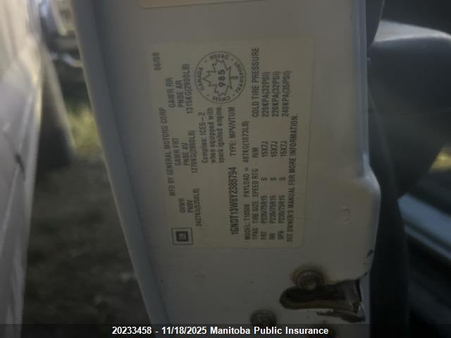 2000 Chevrolet Blazer VIN: 1GNDT13W8Y2388794 Lot: 20233458