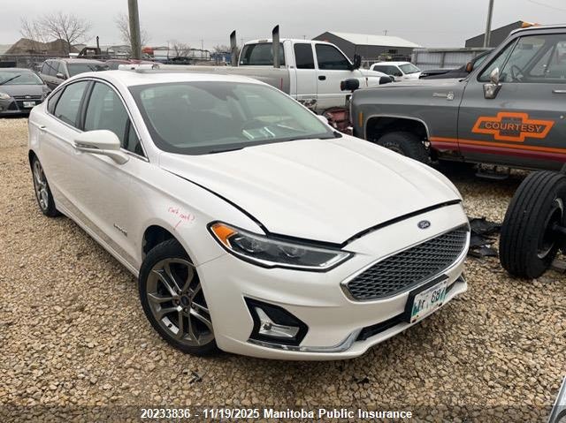 3FA6P0RU7KR244099 2019 Ford Fusion Hybrid Titanium auction photo 1