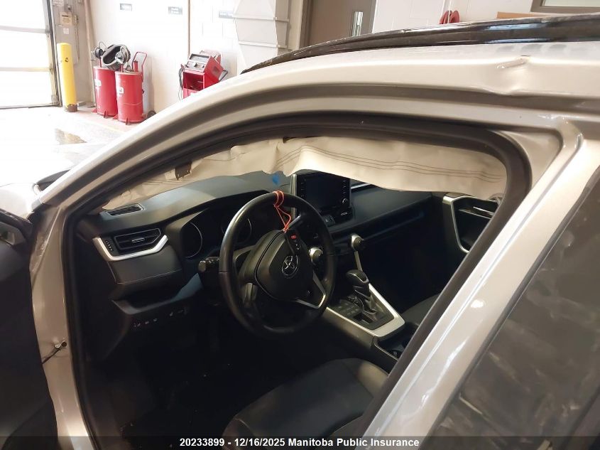 2019 Toyota Rav4 Xle VIN: 2T3R1RFV4KC038245 Lot: 20233899