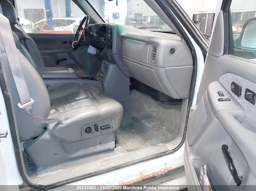 2GTEK19T111261341 2001 GMC  photo no. 5