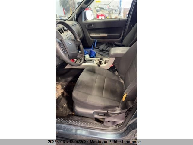 2010 Ford Escape Limited V6 VIN: 1FMCU9DG0AKA60861 Lot: 20233916