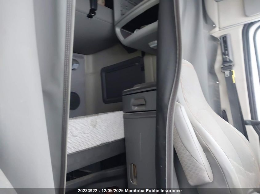 2023 Volvo Vnl64T VIN: 4V4NC9EH4PN328068 Lot: 20233922