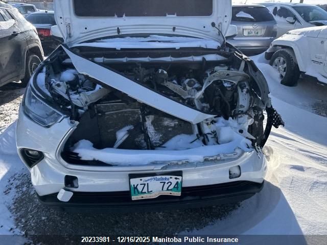 2022 Toyota Highlander Xle V6 VIN: 5TDGZRBH2NS253112 Lot: 20233981