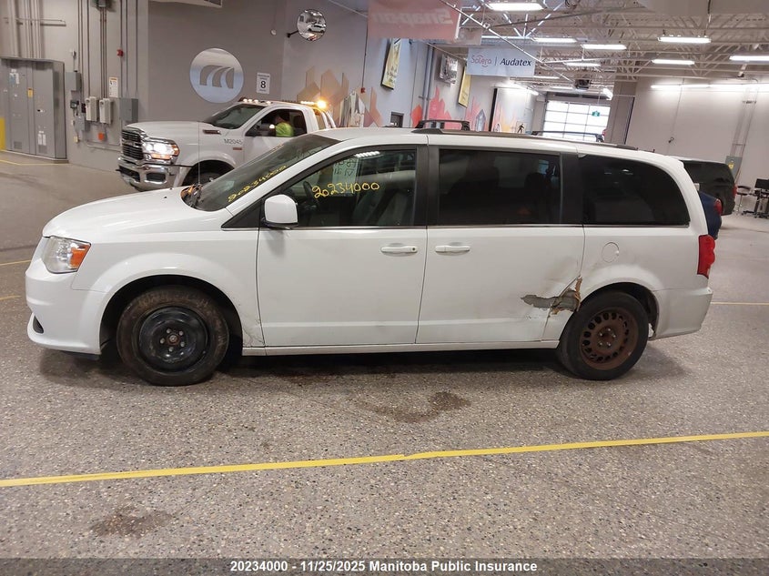 2018 Dodge Grand Caravan Crew VIN: 2C4RDGDG6JR216647 Lot: 20234000