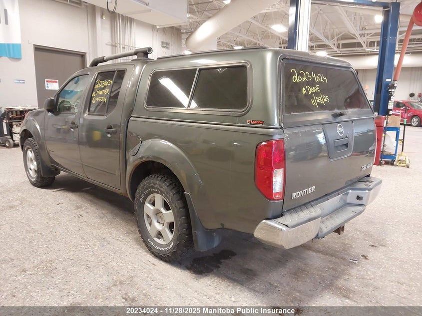 1N6AD07W66C415394 2006 NISSAN  photo no. 3