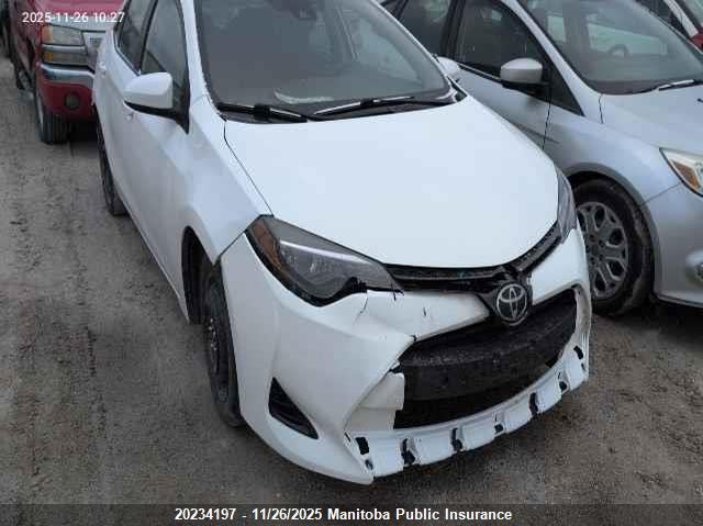 2T1BURHE5JC120076 2018 Toyota Corolla Le auction photo 1