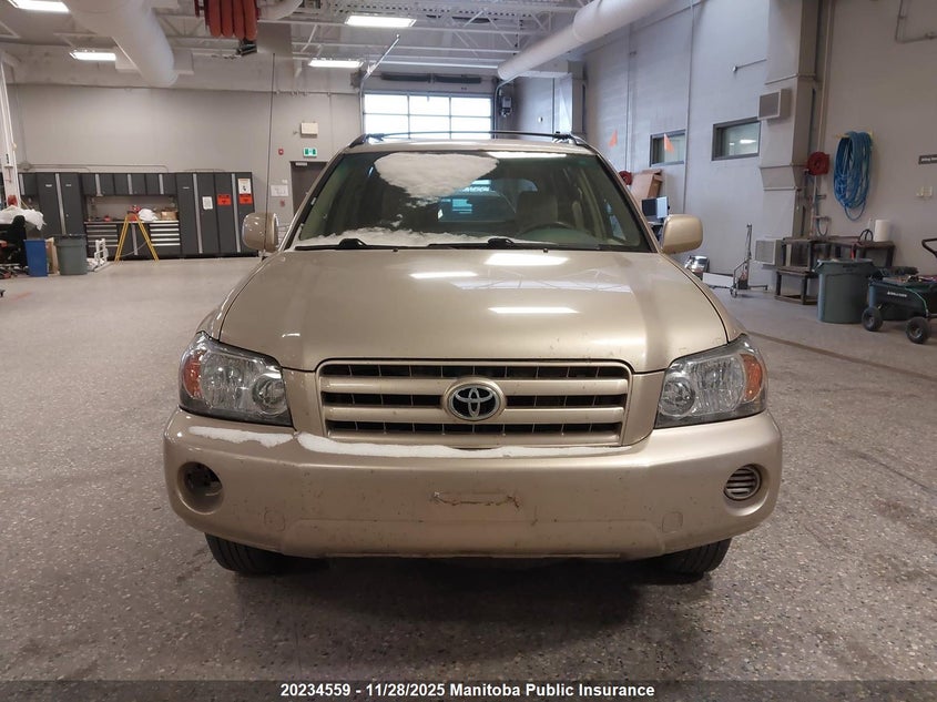 JTEHP21A950118228 2005 TOYOTA HIGHLANDER photo no. 12