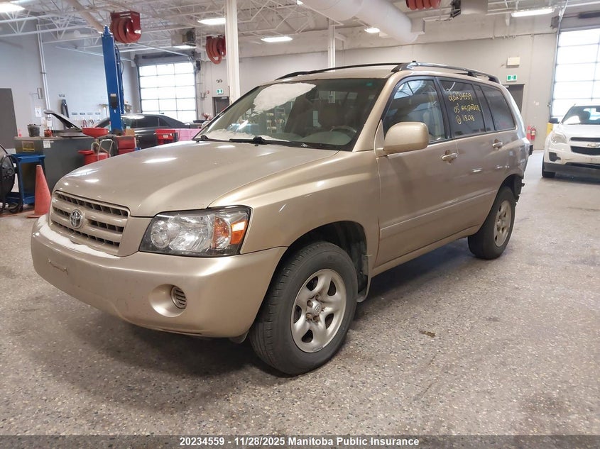 JTEHP21A950118228 2005 TOYOTA HIGHLANDER photo no. 2