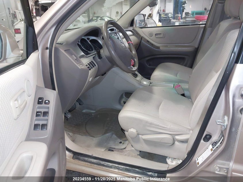 JTEHP21A950118228 2005 TOYOTA HIGHLANDER photo no. 5