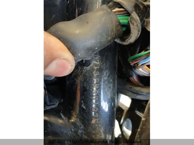 JH2RC0713FM301075 1985 HONDA  photo no. 10