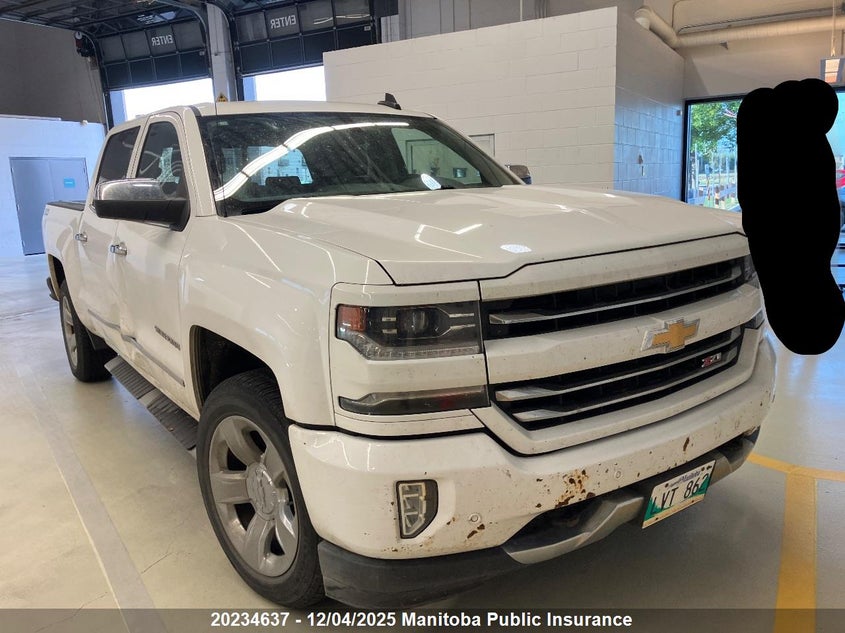 3GCUKSEC0JG181849 2018 CHEVROLET  photo no. 2