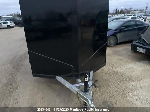 52LBE1219SE103925 2025   photo no. 7