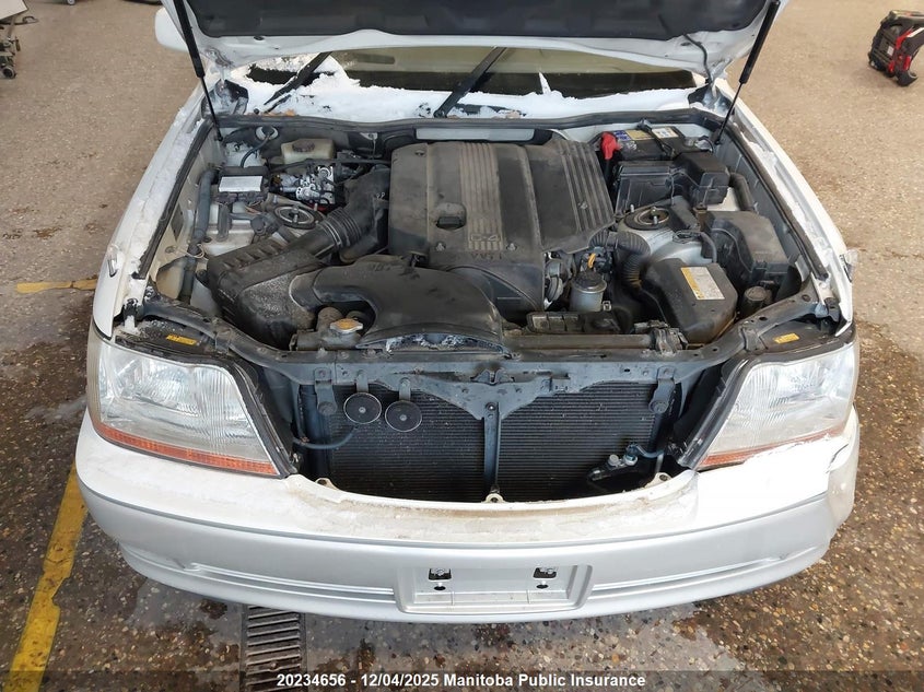 JZS1770013272 2001 TOYOTA CROWN MAJESTA photo no. 9