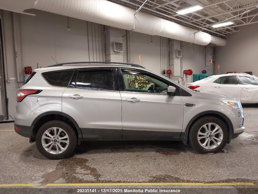 2017 Ford Escape Se VIN: 1FMCU9GD5HUD69838 Lot: 20235141