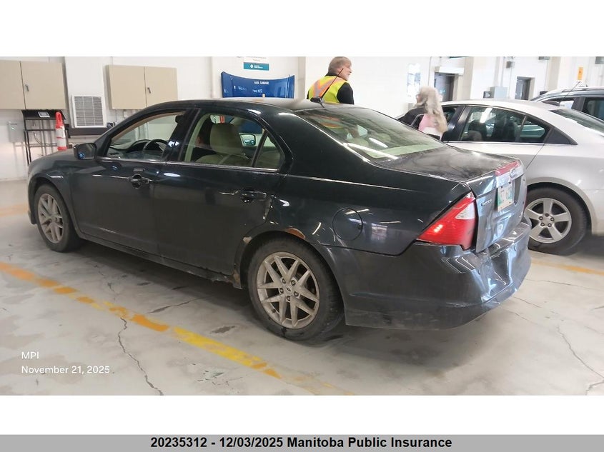 3FAHP0JG1AR330120 2010 FORD  photo no. 5