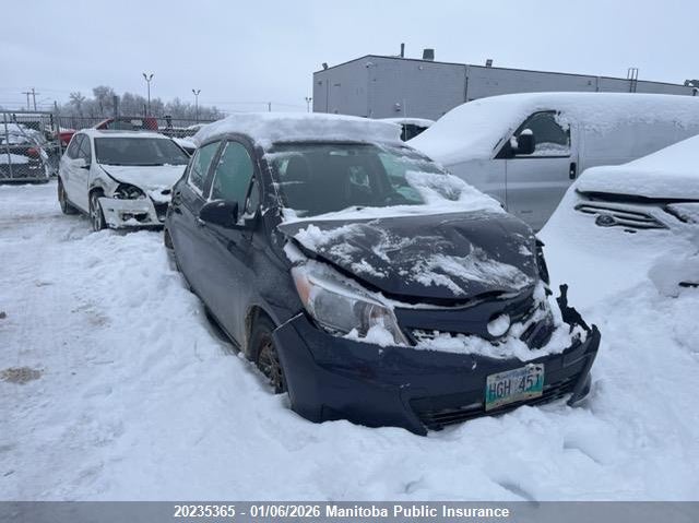 VNKKTUD39EA001734 2014 Toyota Yaris Le auction photo 1