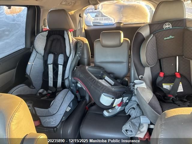 2017 Honda Odyssey Touring VIN: 5FNRL5H92HB500785 Lot: 20235890