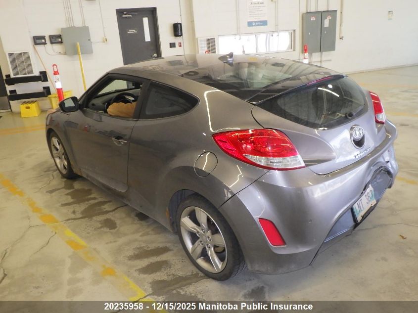 2013 Hyundai Veloster VIN: KMHTC6AD4DU092040 Lot: 20235958