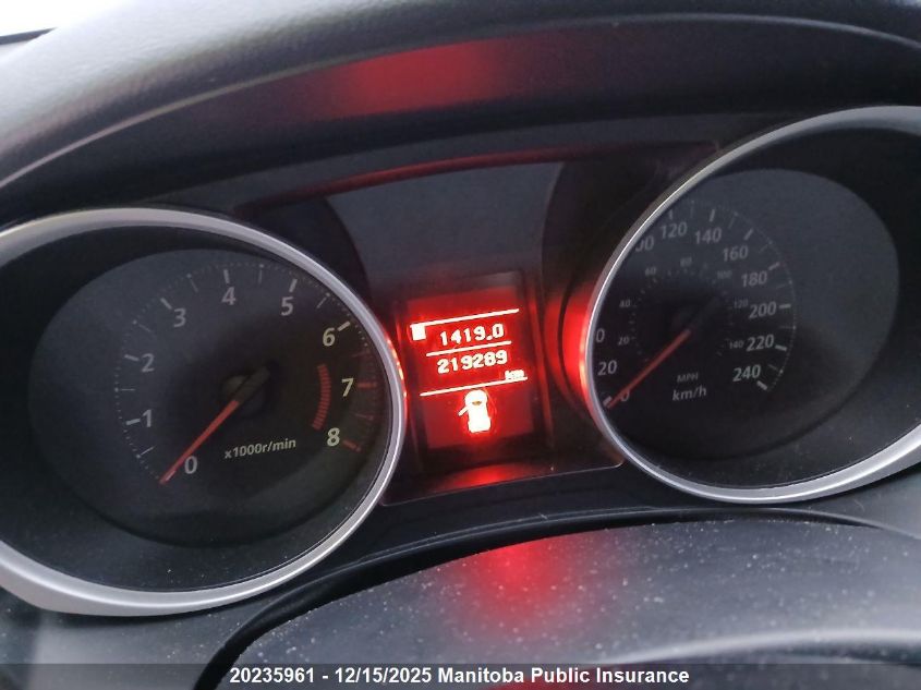 2011 Mitsubishi Rvr Se VIN: JA4AJ3AUXBZ604135 Lot: 20235961