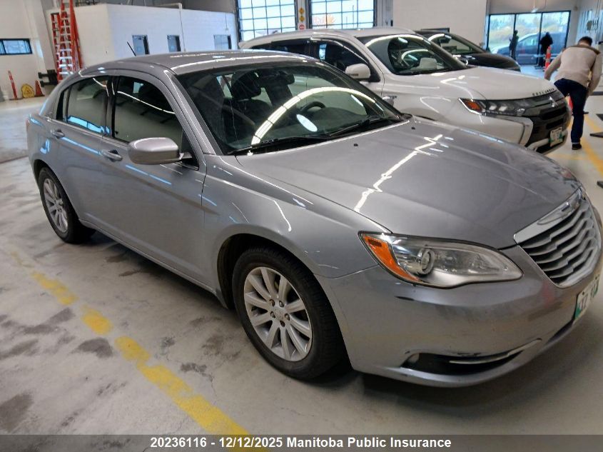 CHRYSLER 200 LX