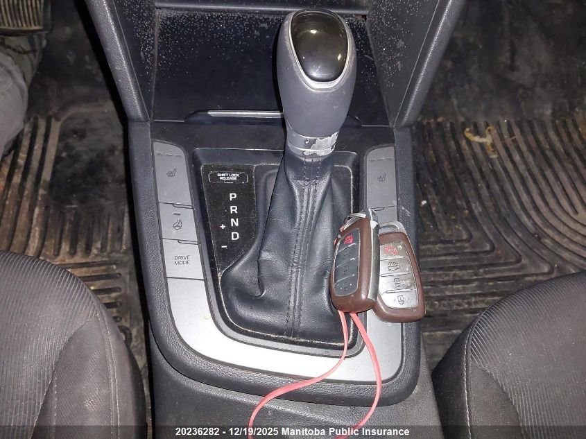 2017 Hyundai Elantra Gl VIN: KMHD84LF1HU240496 Lot: 20236282