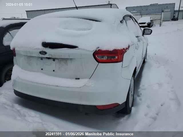 Vin: 1fadp3k2xfl327712, lot: 10252575, ford focus se 20154