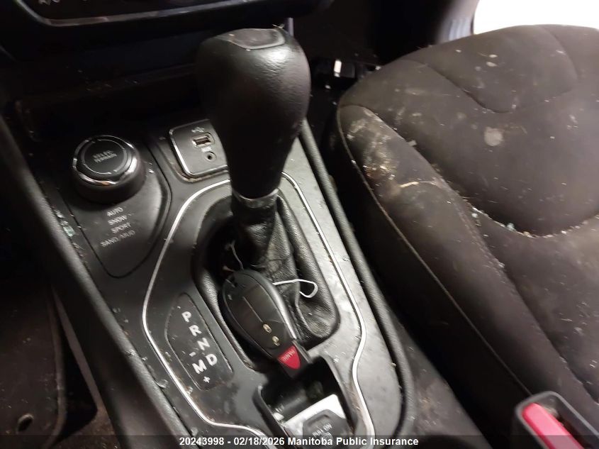 2019 Jeep Cherokee North VIN: 1C4PJMCB6KD279174 Lot: 20243998