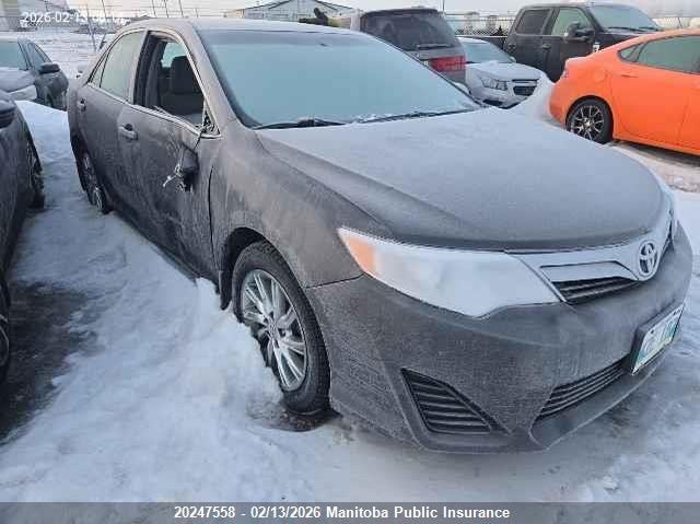 4T1BF1FK9EU811054 2014 Toyota Camry Le auction photo 1