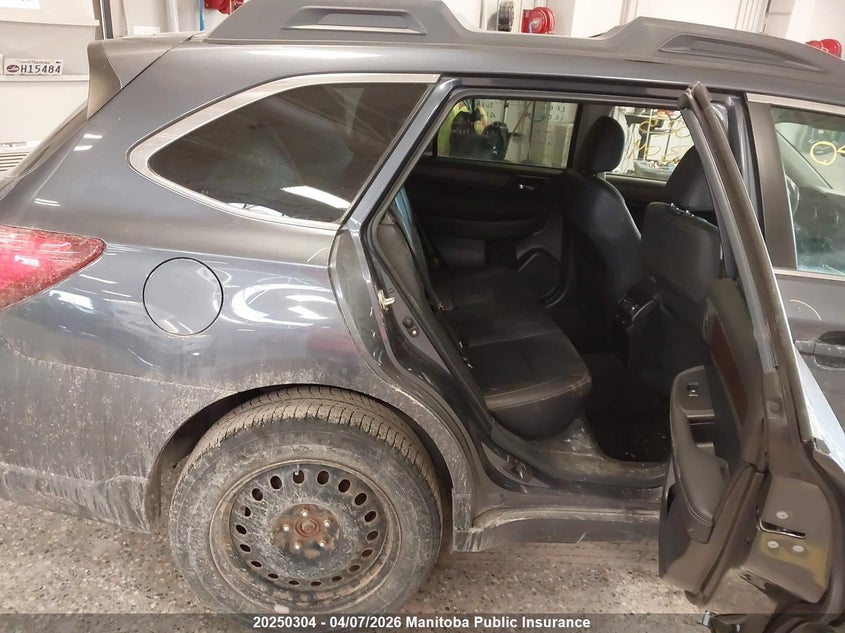 2017 Subaru Outback 3.6R VIN: 4S4BSFNCXH3280105 Lot: 20250304