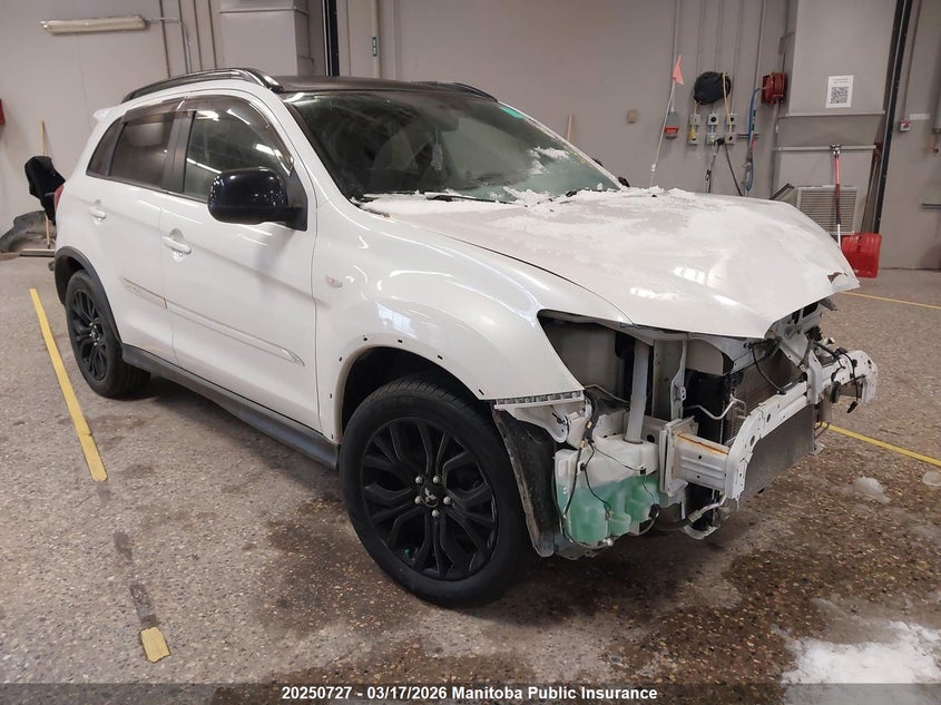 2018 MITSUBISHI RVR SE