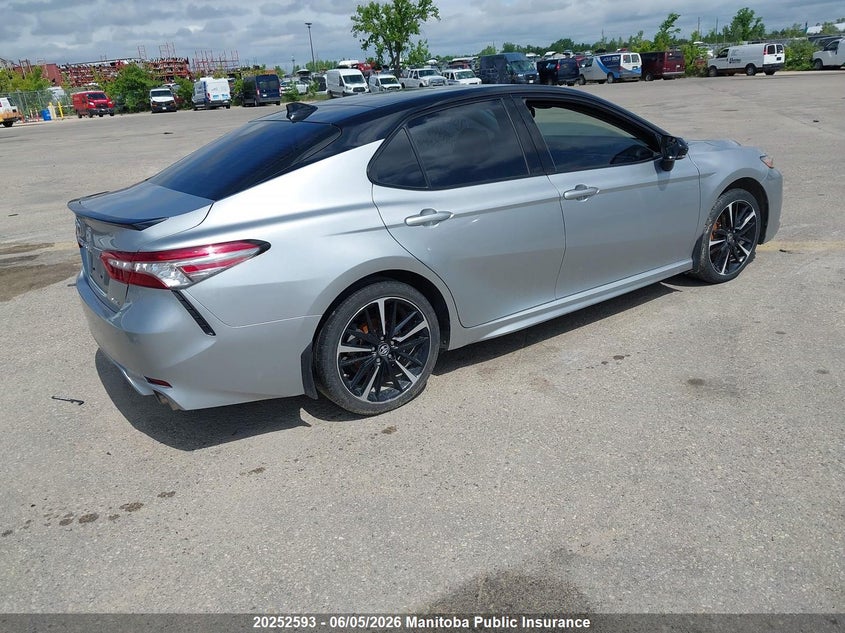 Vin: 4t1b61hk7ju126199, lot: 10263577, toyota camry xse 20184
