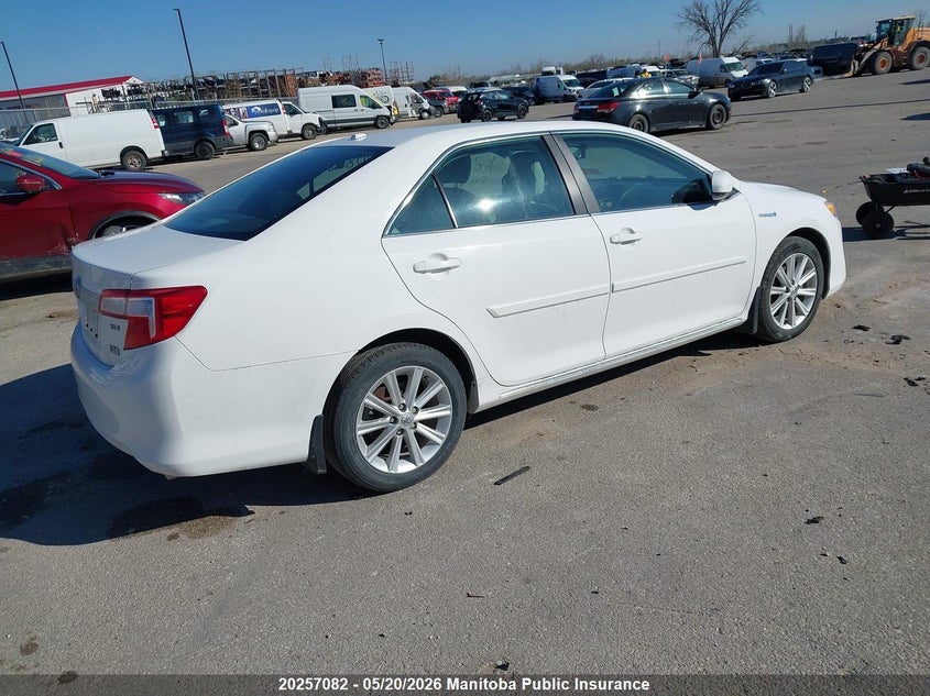 Vin: 4t1bd1fk6eu131442, lot: 10268066, toyota camry xle hybrid 20144