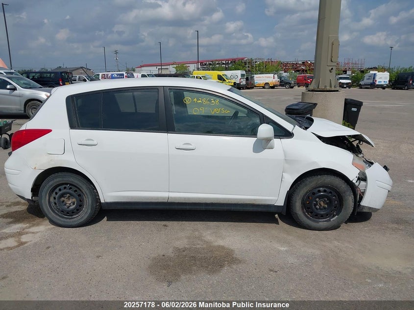 2009 Nissan Versa 1.8 Sl VIN: 3N1BC13E69L428638 Lot: 20257178