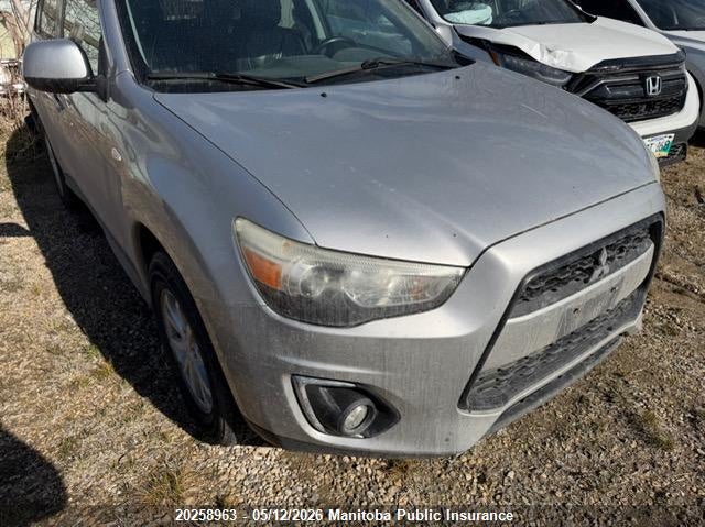2013 MITSUBISHI RVR SE