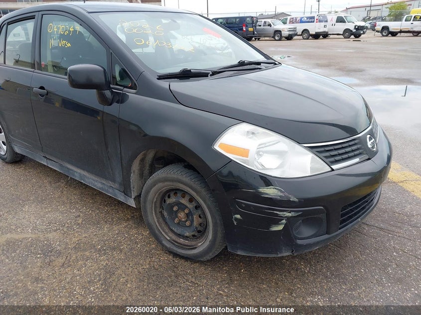 2011 Nissan Versa 1.6 S VIN: 3N1CC1AP5BL470247 Lot: 20260020