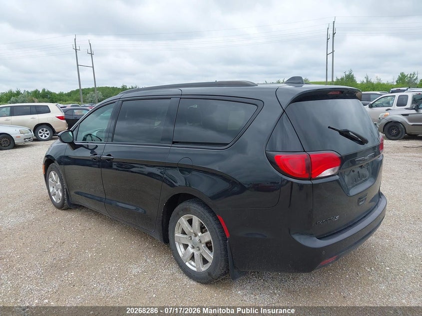 2018 Chrysler Pacifica Touring-L VIN: 2C4RC1EG4JR305728 Lot: 20268286
