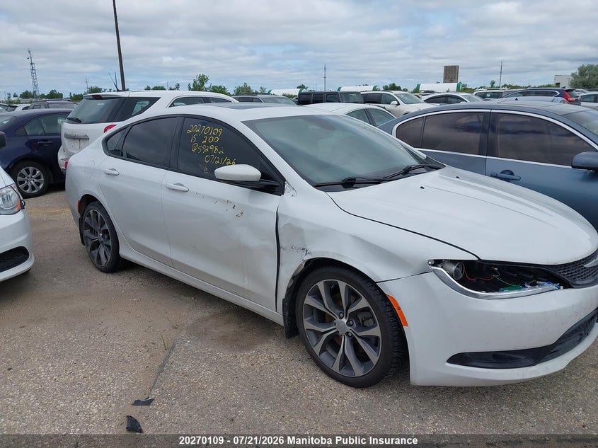 2015 Chrysler 200 S V6 VIN: 1C3CCCDG0FN592982 Lot: 20270109