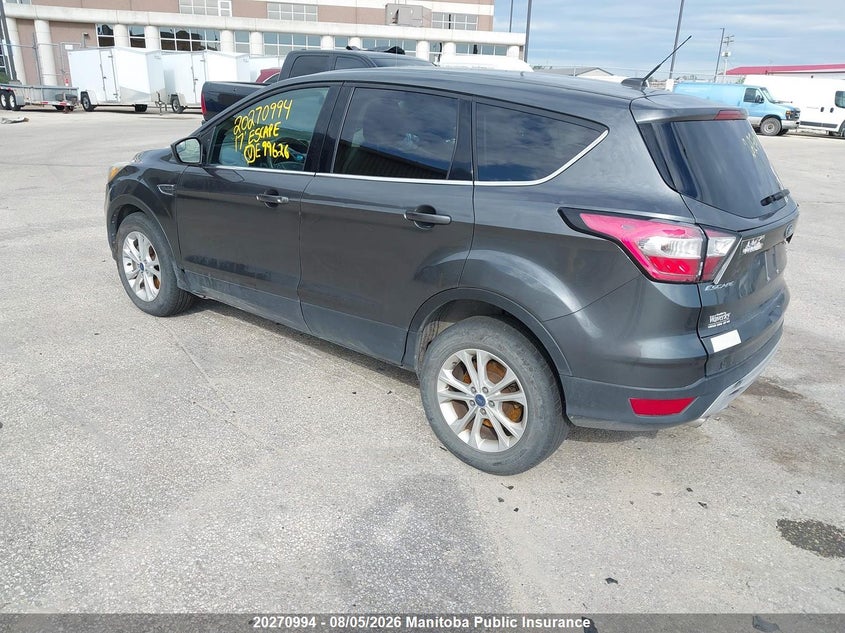 Vin: 1fmcu9gd4hue99626, lot: 10281978, ford escape se 20173