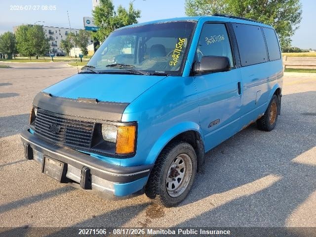 1994 Chevrolet Astro, Front, IAAI, VIN 1GNDM15Z3RB128681 — photo 2
