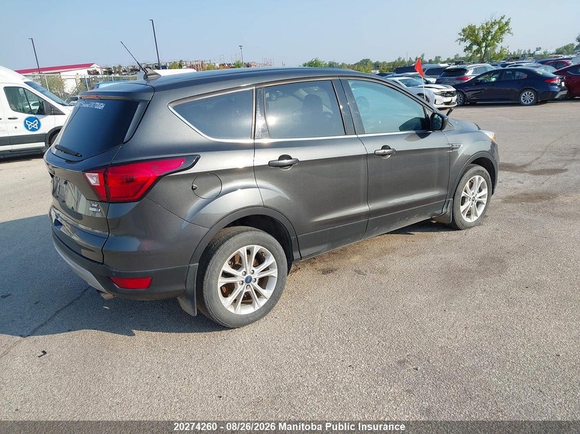 Vin: 1fmcu9gd4kuc40643, lot: 10285244, ford escape se 20194
