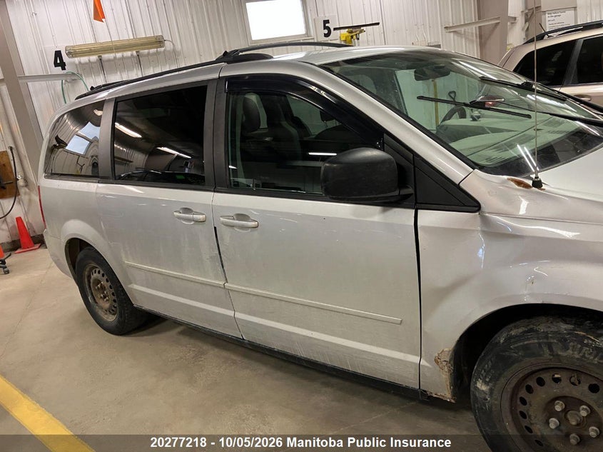 Vin: 2d4rn4de1ar291642, lot: 10288202, dodge grand caravan se 20103