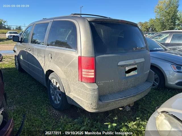 Vin: 2a4rr5dx2ar226785, lot: 10288835, chrysler town & country touring 20103