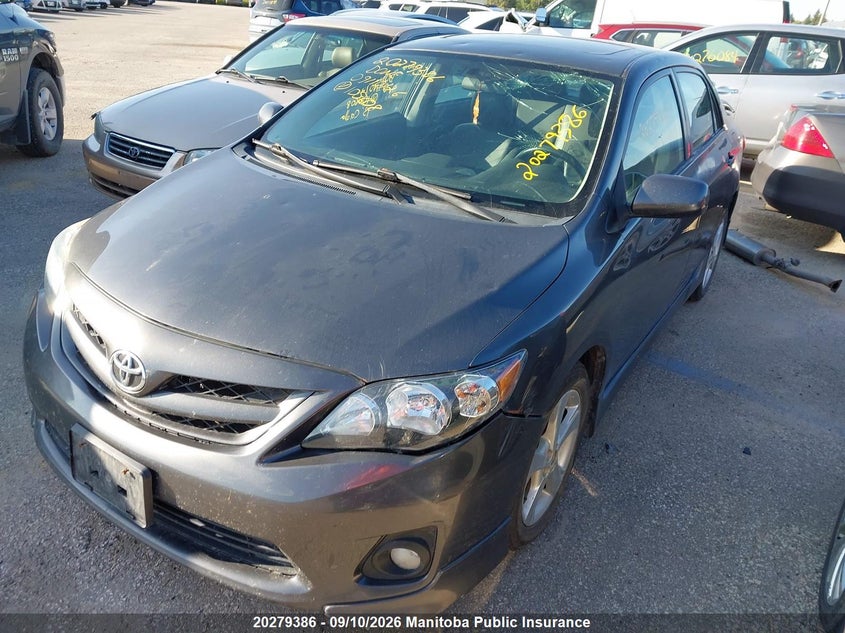 Vin: 2t1bu4ee9dc105608, lot: 10290370, toyota corolla s 20132