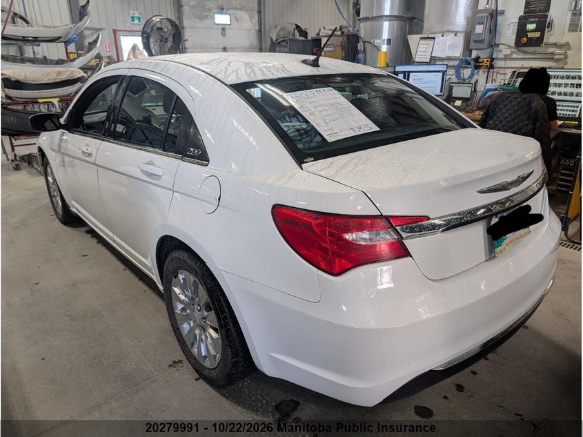 Vin: 1c3ccbab6dn706337, lot: 10290975, chrysler 200 lx 20133
