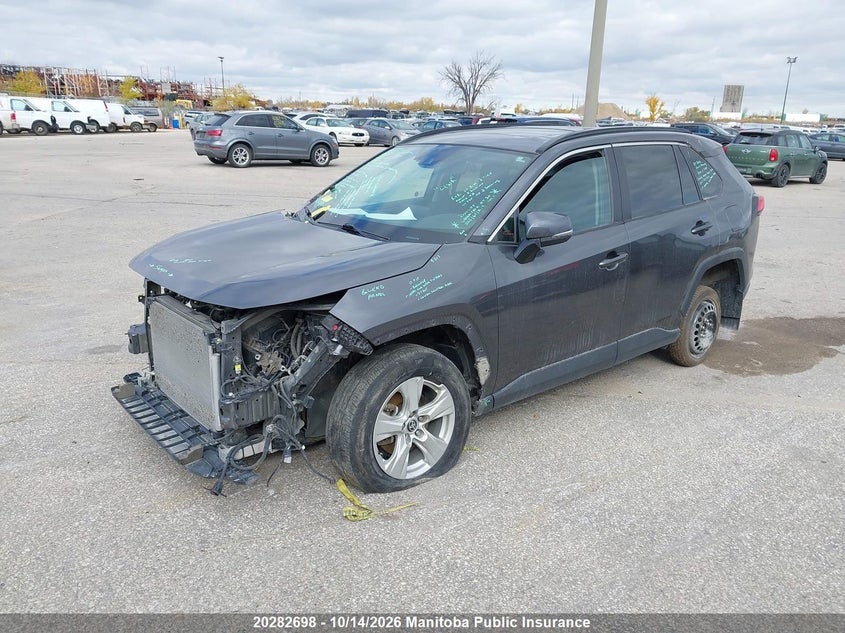 Vin: 2t3r1rfv9mc242073, lot: 10293682, toyota rav4 xle 20212