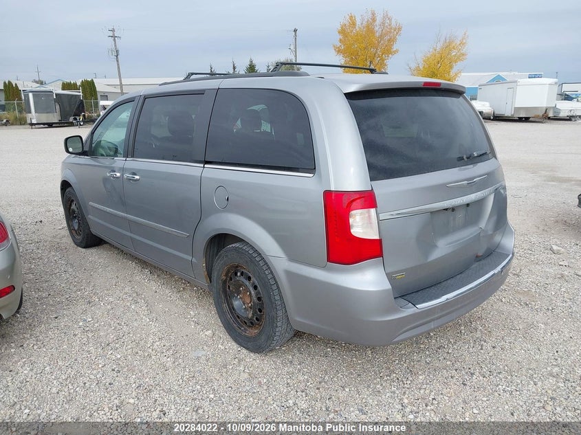 Vin: 2c4rc1bg0dr670965, lot: 10295006, chrysler town & country touring 20133