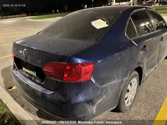 Vin: 3vw1k7aj9dm267524, lot: 10295311, volkswagen jetta 2.0 20134